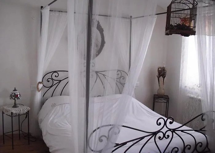 Chambres D'hotes Les Terrasses De Cailla