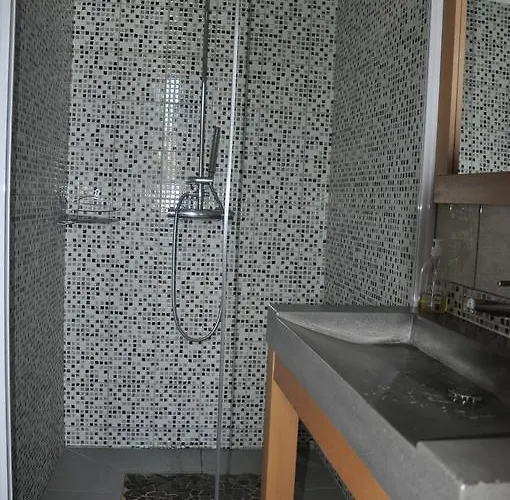 Chambres D'hotes Les Terrasses De מלון Cailla